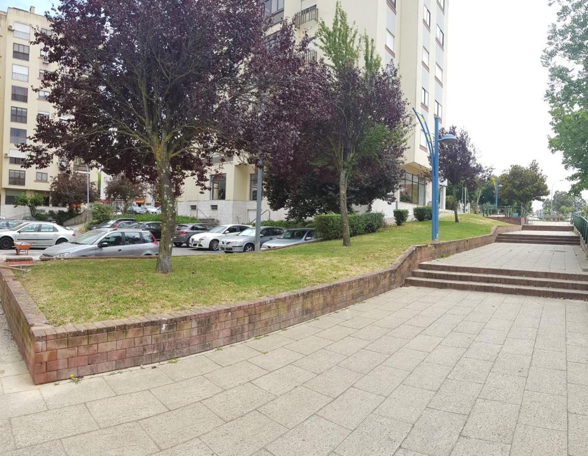 아마도라 Enjoy Lisbon Cascais Sintra 1200 Metres To Metro Blue Line Sintra Rail Line Free Parking 아파트 외부 사진
