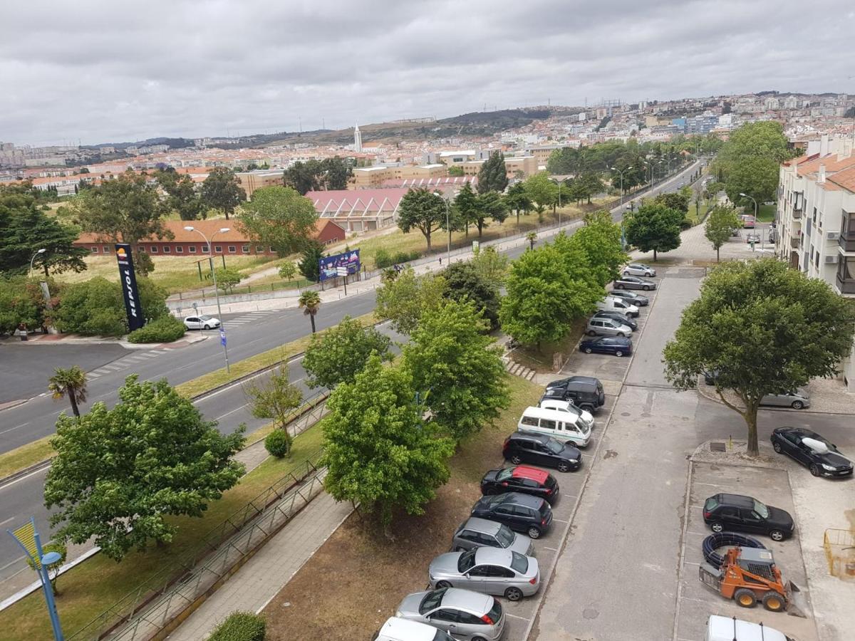 아마도라 Enjoy Lisbon Cascais Sintra 1200 Metres To Metro Blue Line Sintra Rail Line Free Parking 아파트 외부 사진