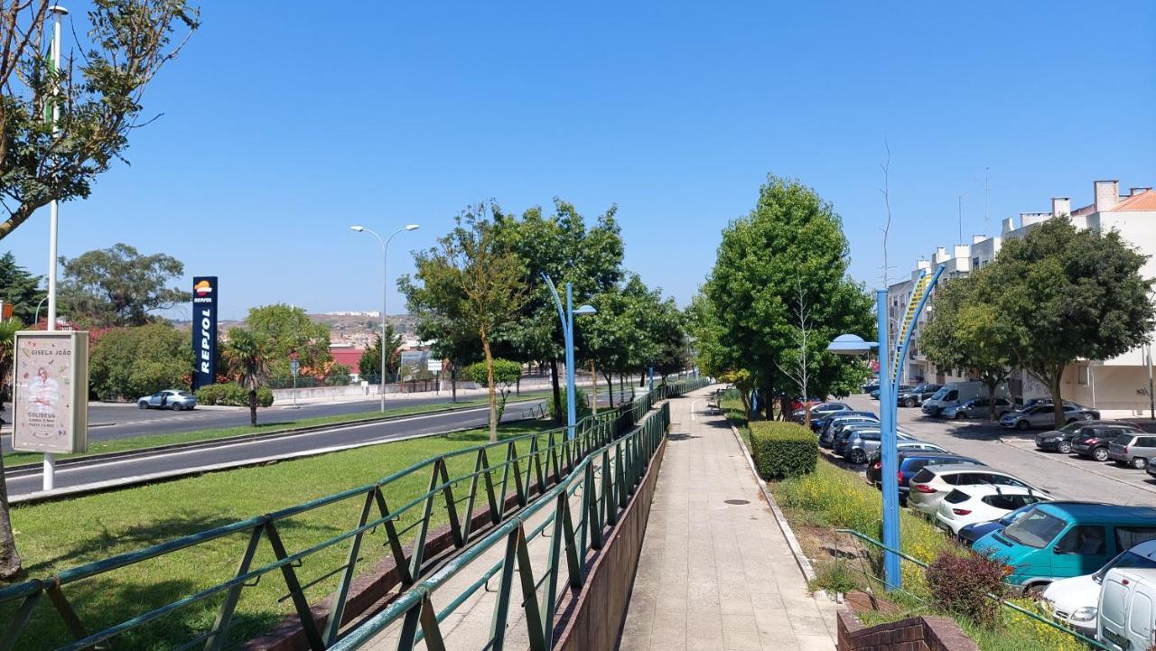 아마도라 Enjoy Lisbon Cascais Sintra 1200 Metres To Metro Blue Line Sintra Rail Line Free Parking 아파트 외부 사진