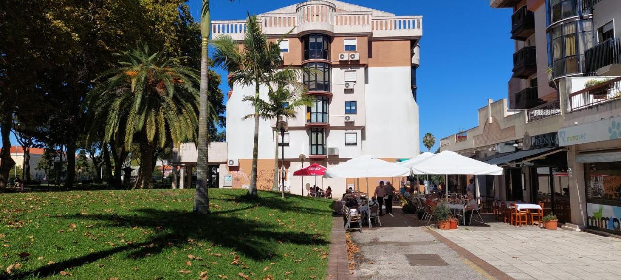 아마도라 Enjoy Lisbon Cascais Sintra 1200 Metres To Metro Blue Line Sintra Rail Line Free Parking 아파트 외부 사진