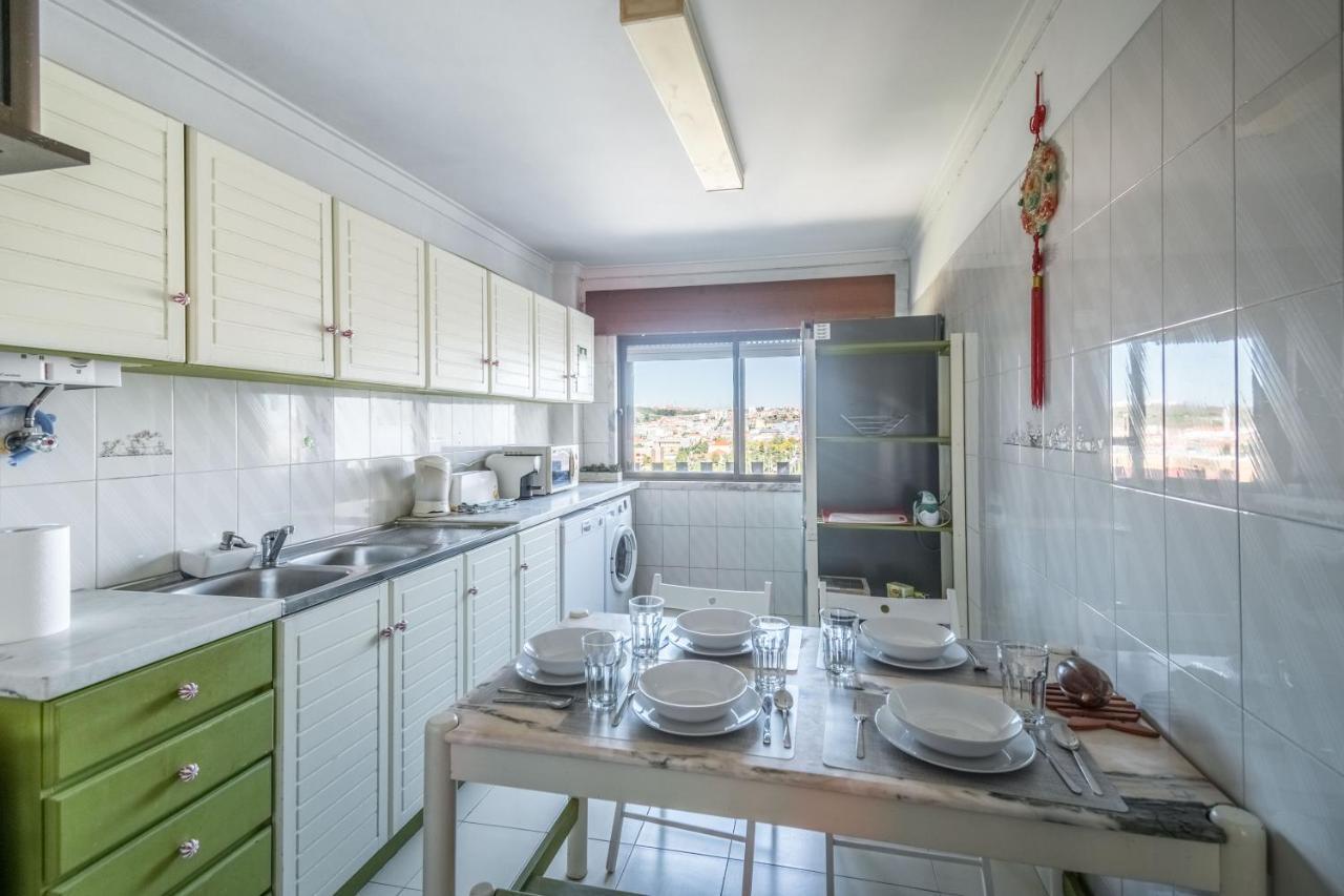아마도라 Enjoy Lisbon Cascais Sintra 1200 Metres To Metro Blue Line Sintra Rail Line Free Parking 아파트 외부 사진