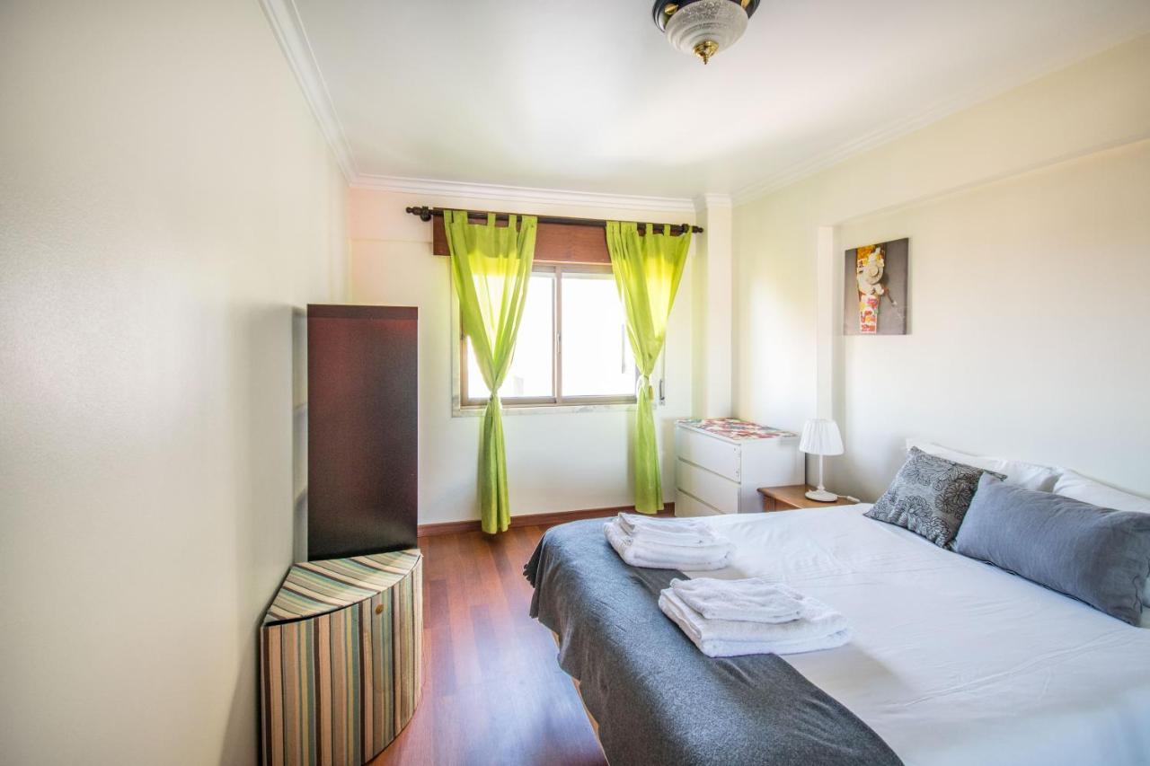 아마도라 Enjoy Lisbon Cascais Sintra 1200 Metres To Metro Blue Line Sintra Rail Line Free Parking 아파트 외부 사진