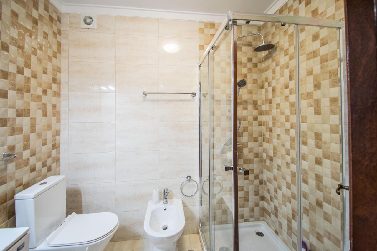 아마도라 Enjoy Lisbon Cascais Sintra 1200 Metres To Metro Blue Line Sintra Rail Line Free Parking 아파트 외부 사진